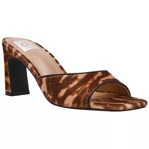 NWT DV Dolce Vita Lennie Heels in Neutral Tiger Print size 7